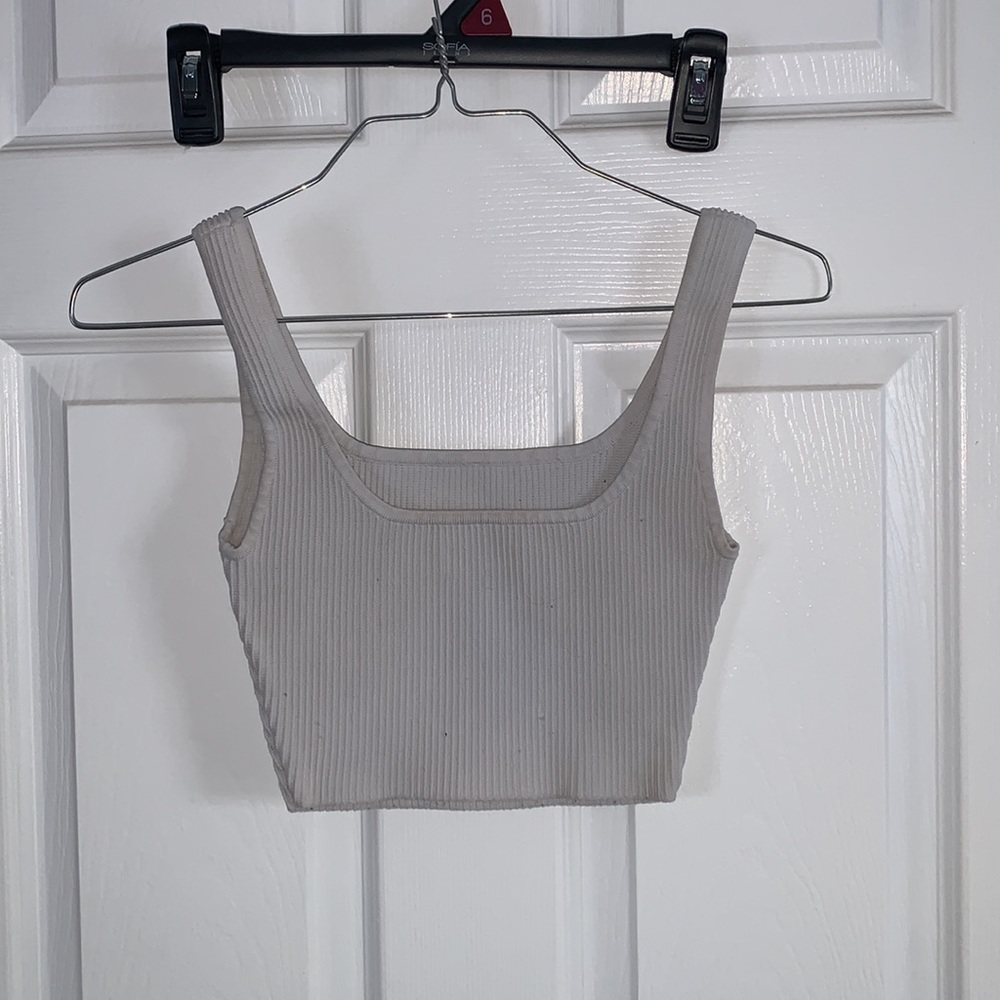 Square neck - Picture 2 of 3